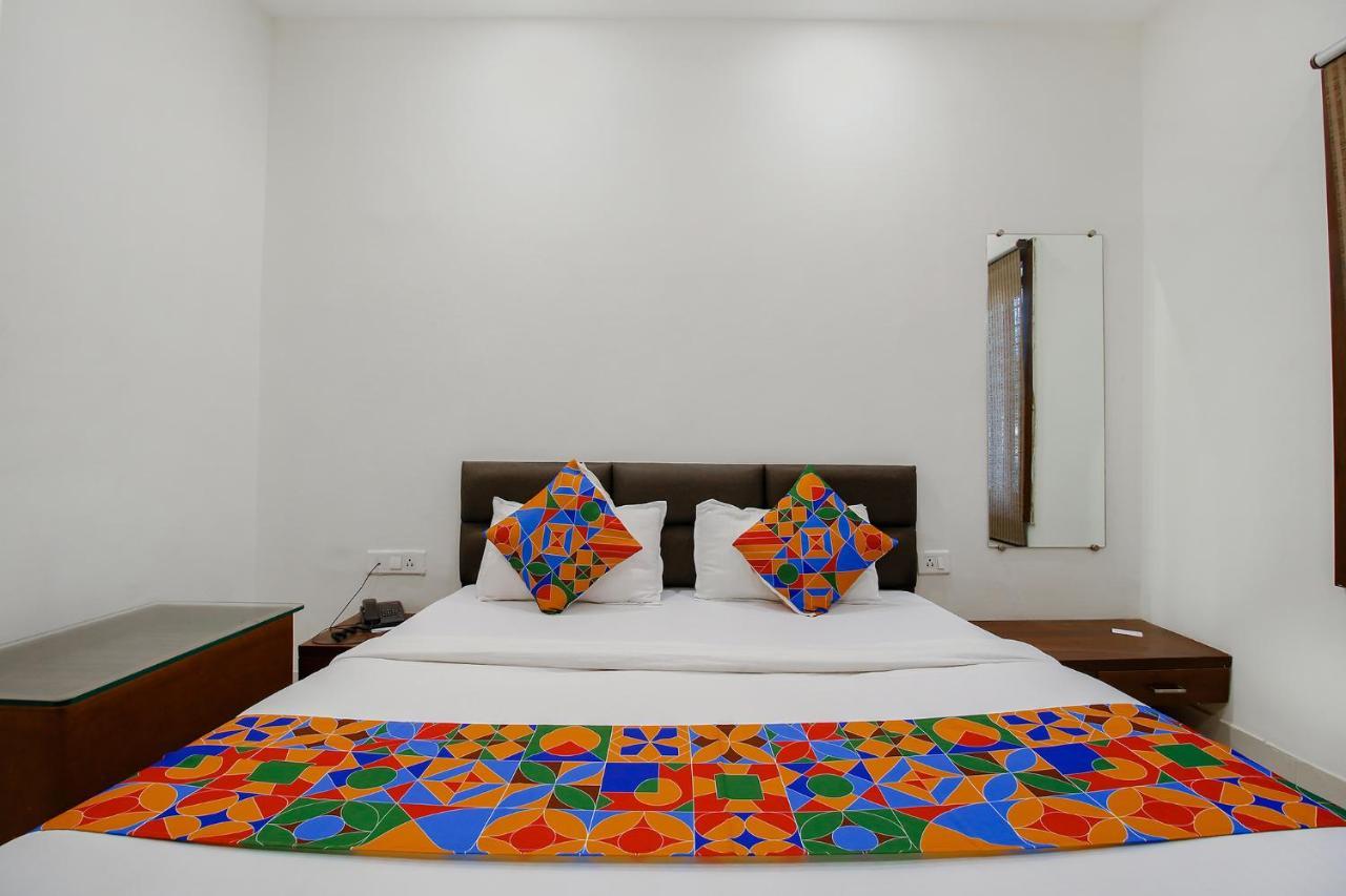 Fabexpress Yuvan Gouharganj Exteriér fotografie